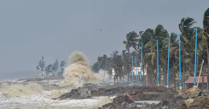 "Bengaluru Schools Closed Amid Cyclone Fengal: Karnataka Declares Holidays in Five Districts"
