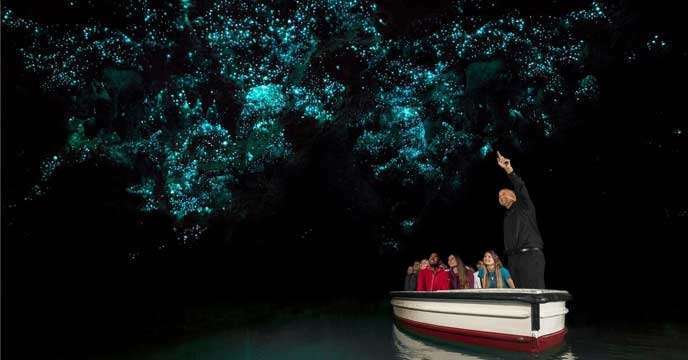 waitomo-glowworm-caves-travel-story
