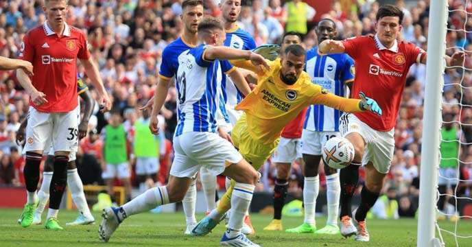 Manchester United lost in their first premier league match
