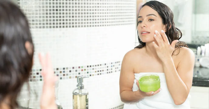 Aloe vera gel is very useful to keep the body healthy with beautiful skin