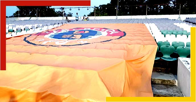 East Bengal flag in Mohun Bagan tent