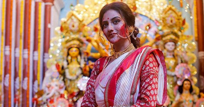 Nusrat Jahan durga puja
