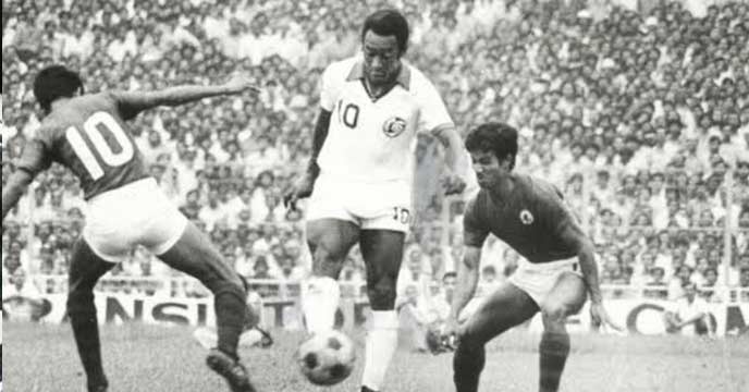 Pele Dies At 82