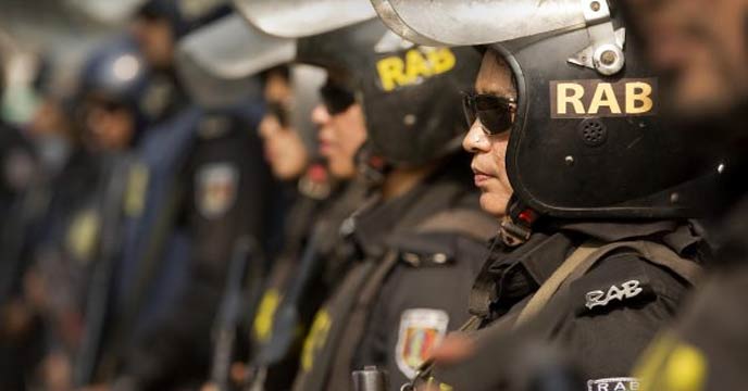 After several arrests of Al Qaeda and Taliban close in Bangladesh West Bengal is also on alert
