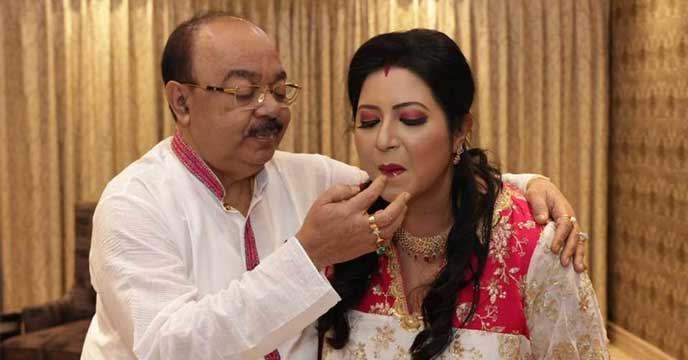 Boishakhi Banerjee celebrating her birthday with friends and family