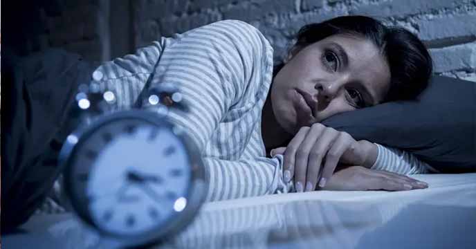 সারাদিনের পরিশ্রমের পরে আমাদের শরীর শারীরিক ভাবে এবং মানসিক ভাবে ক্লান্ত হয়ে পড়ে স্বাভাবিক ভাবেই, তাই দিনের শেষে পর্যাপ্ত ঘুম (Sleep) আমাদের সকলেরই প্রয়োজন ভীষণ ভাবে।