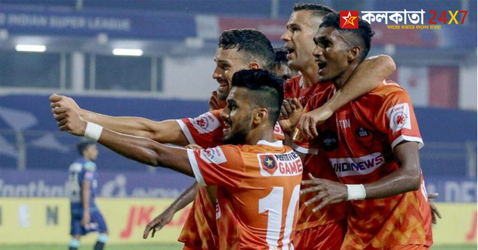 FC Goa players celebrating a victory