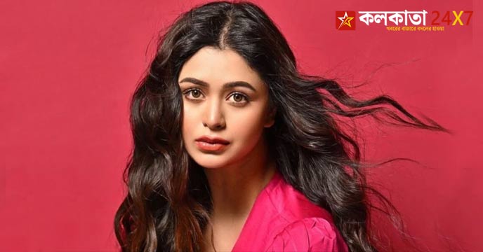 Ritabhari Chakraborty's Bold Look in Viral Video