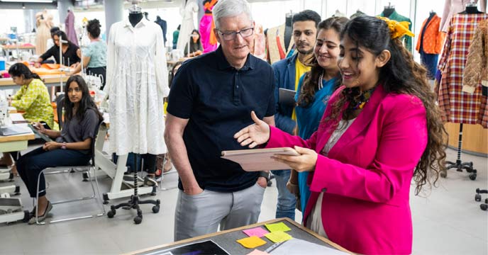 Apple CEO Tim Cook exploring the Lodhi Art District in Delhi
