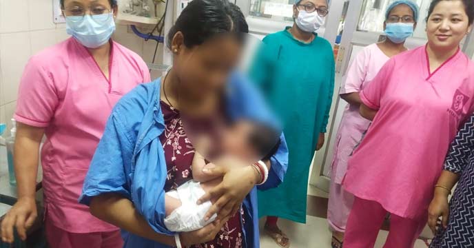 Police arresting suspects in child abduction case in North Bengal Medical College.