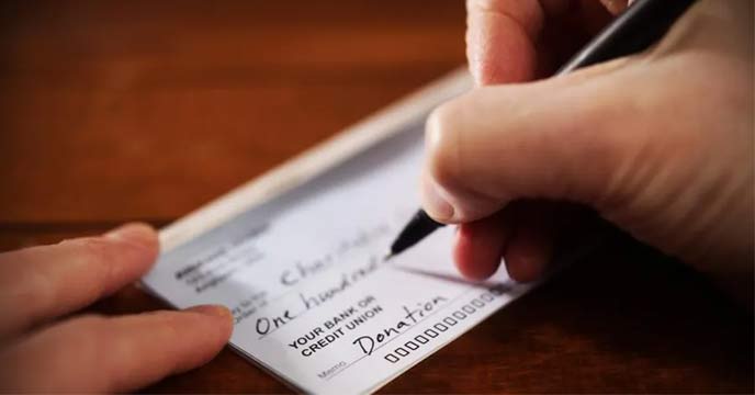 The Importance of Only Writing on a Check After Filling in the Amount