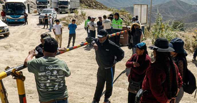 27 People Killed in Devastating Fire at Gold Mine in Peru - Latest Updates
