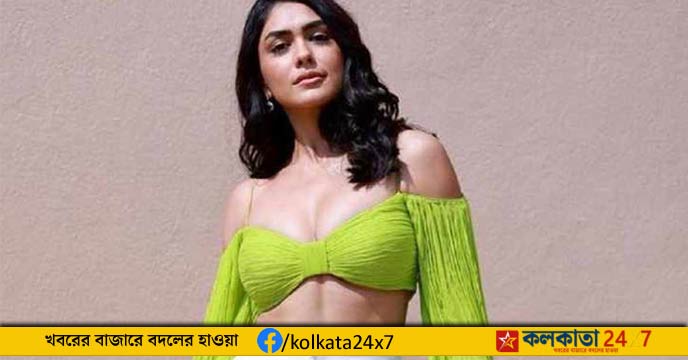 Mrunal Thakur Celebrates 31st Birthday