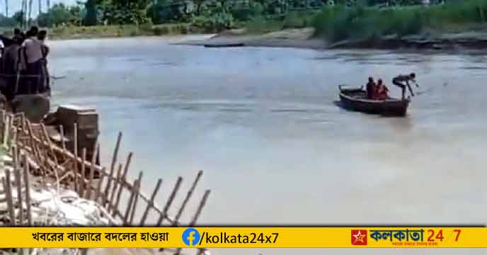 Bihar: ৩০ শিশুকে নিয়ে ডুবল নৌকা, মুজফ্ফরপুরে মর্মান্তিক পরিস্থিতি