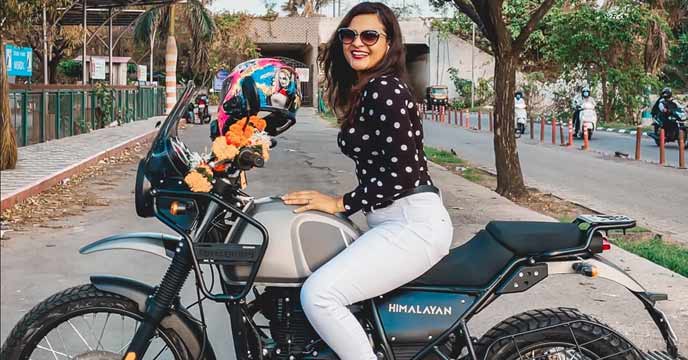 Royal Enfield Himalayan girl