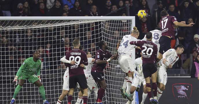 Fiorentina moved up to fourth in Serie