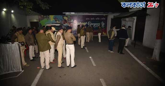 Police Tejashwi Yadav's Residence