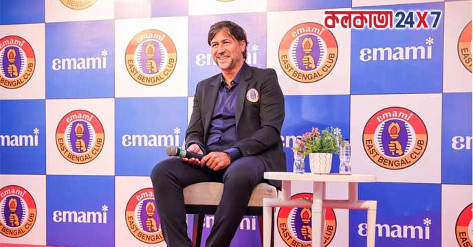 East Bengal Coach Carles Cuadrat