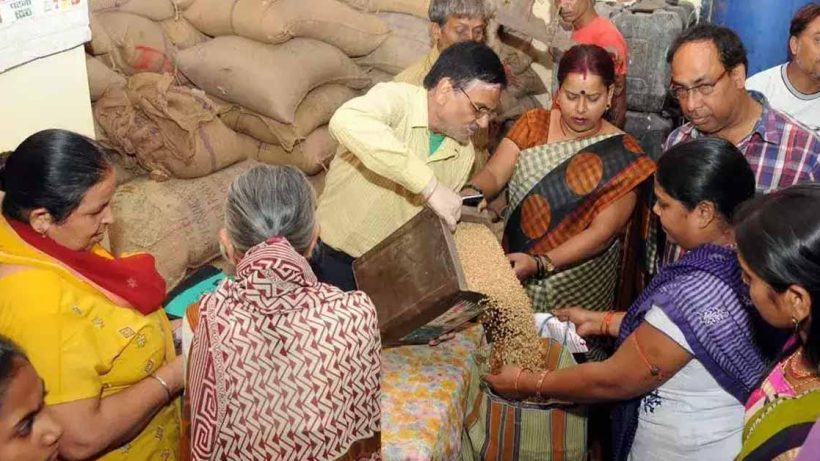 Niti Aayog Sparks Speculation Over Centre’s Plan to Replace Rice and Wheat with Cash in Ration Distribution