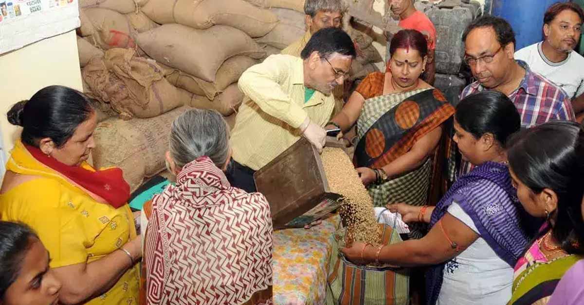 Niti Aayog Sparks Speculation Over Centre’s Plan to Replace Rice and Wheat with Cash in Ration Distribution