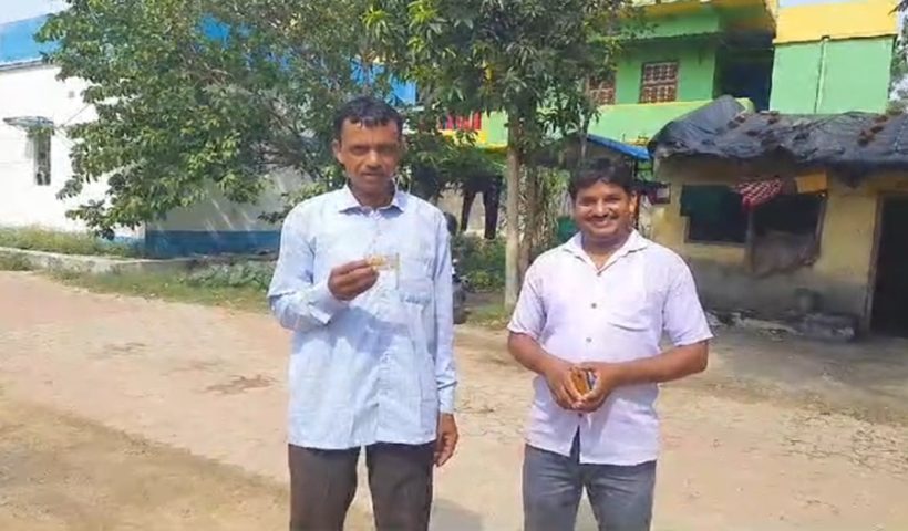 Anand Sardar of Khatra of Bankura won crores of rupees by buying a lottery ticket of 60 rupees