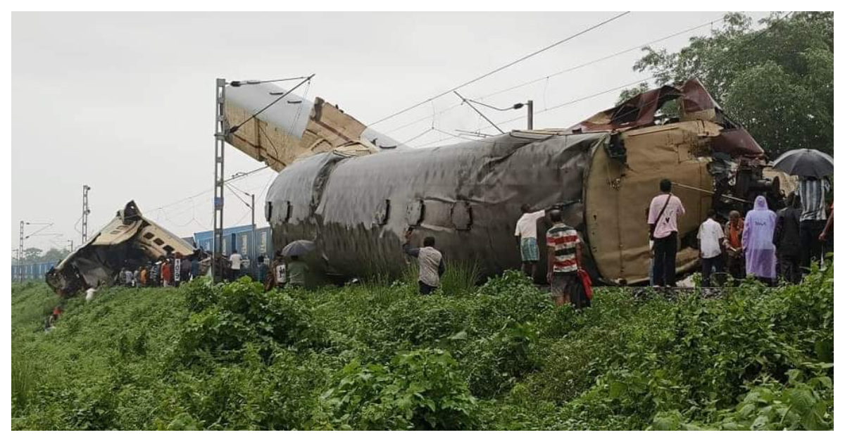 kanchn janga express accident north bengal