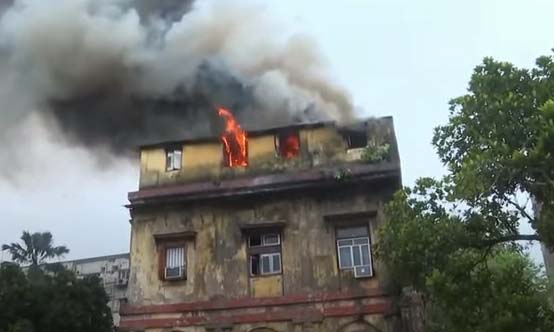 fire in kolkata, ৫ নম্বর গার্স্টিন প্লেসে ভয়াবহ আগুন