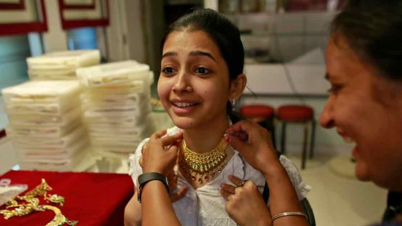 Gold Prices Rise Again in Kolkata on Friday