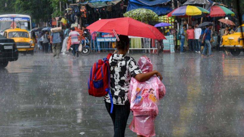 Low pressure causes rain in Bengal