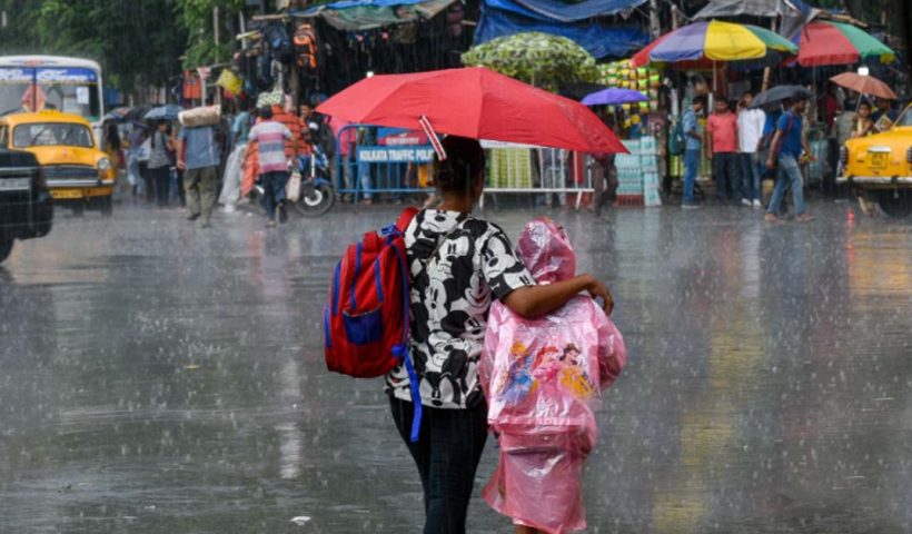 Low pressure causes rain in Bengal