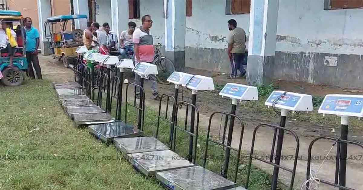 Ration Dealers in Samsherganj Benefit from New Digital Machine Renewal Program