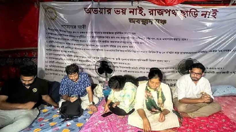 Kolkata police request and send letter to junior doctors to withdraw their hunger strike amid rg kar protest