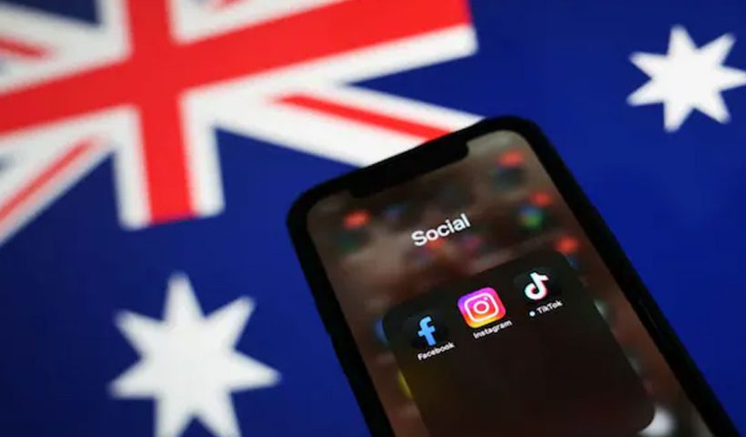 AUstralia bans social media for kids