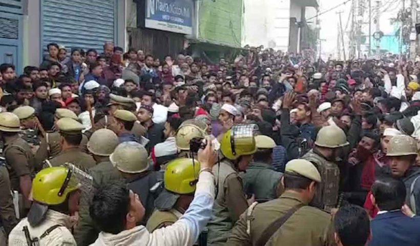 Clashes in sambhal in Uttar pradesh over mosque survey
