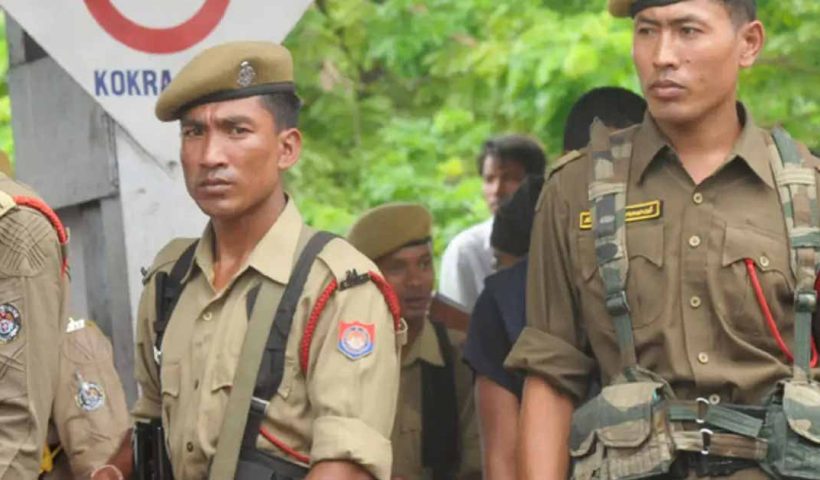 tripura police arrest bangladeshi national smuggling weapons cash