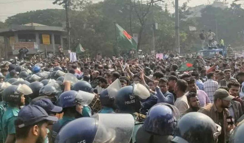 Bangladesh: 'Fear of Chinmay Prabhu's Death' - Lawyer Rabindra Ghosh Leaves Dhaka Amid Concerns