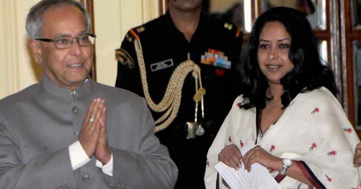 Pranab's daughter dig at Congress