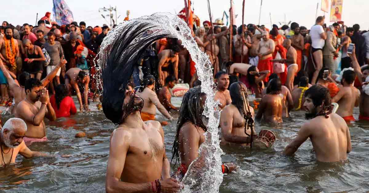 Uttar Pradesh Police Files Complaint After Women’s Bathing Images & Videos from Maha Kumbh Sold on Instagram and Telegram