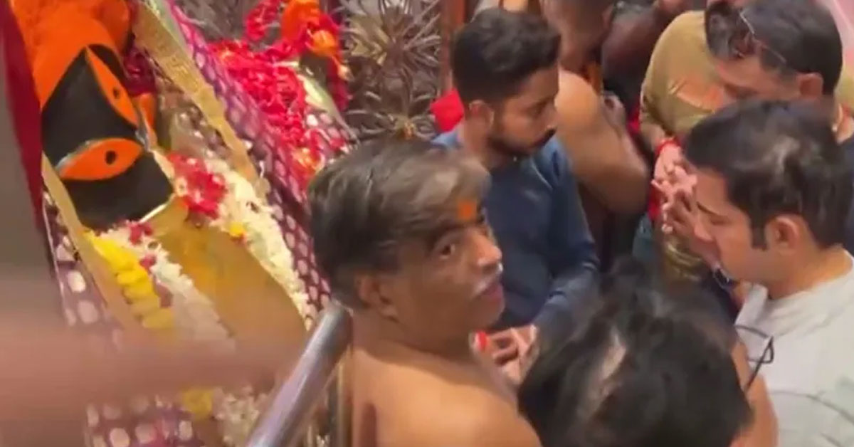 Gautam Gambhir visits Kalighat
