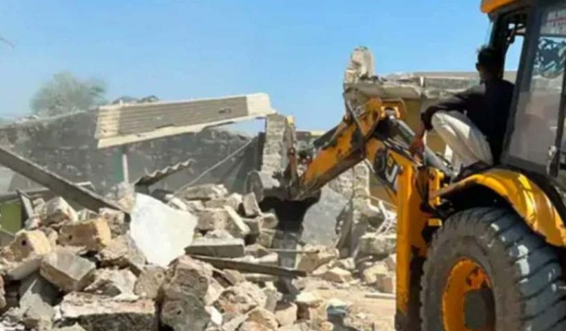 Hazrat Panj Peer Illegal Dargah demolished in Bet Dwarka, Gujarat