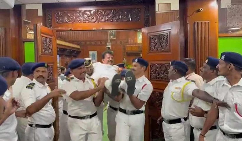 https://kolkata24.in/wp-content/uploads/2025/03/BJP-2.jpg
