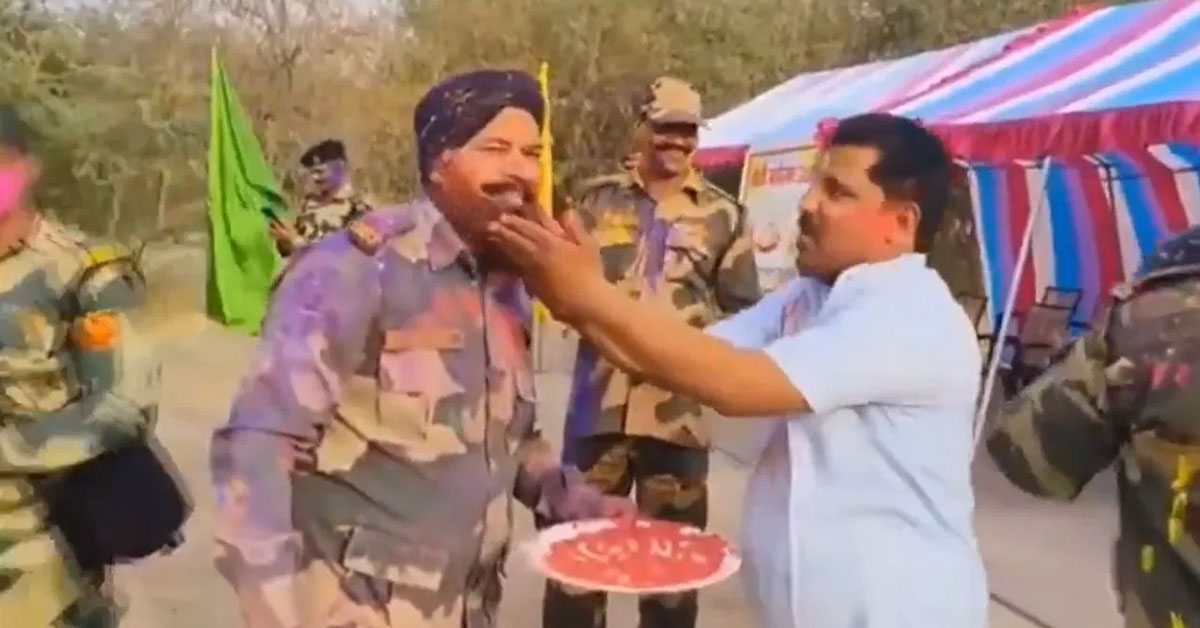 BSF celebrated Holi at Indo-Pak border in Jaisalmer