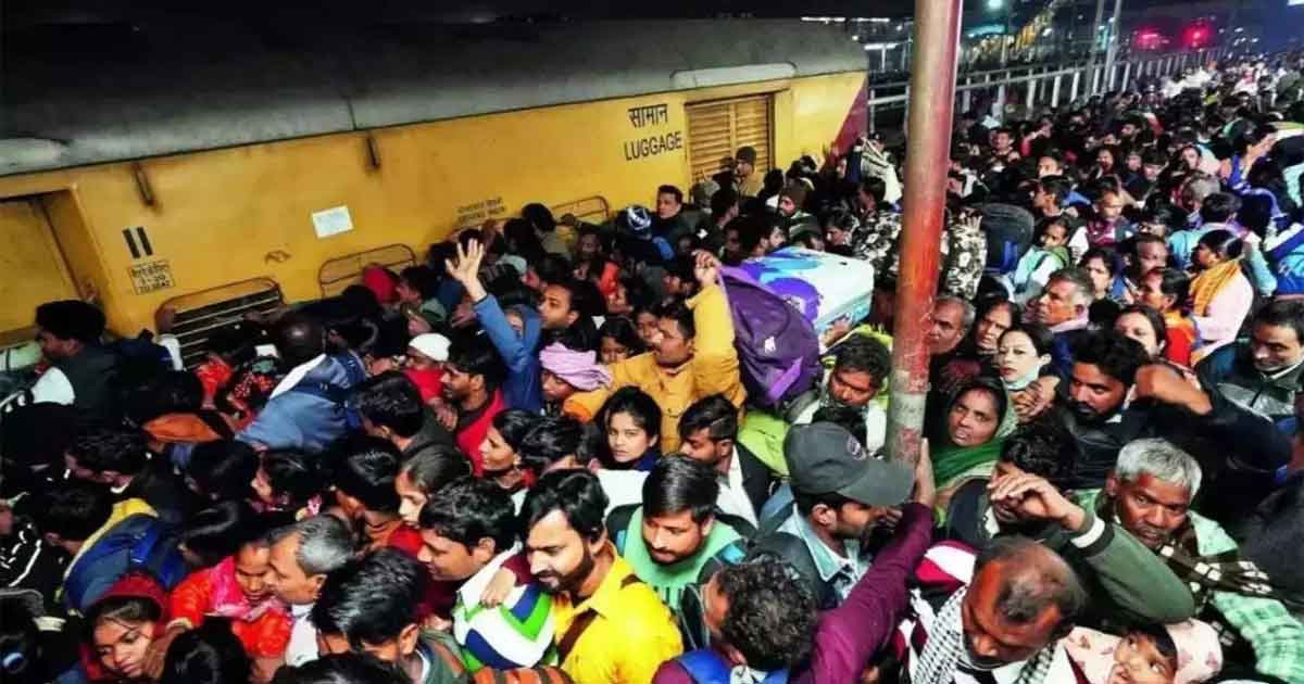 Chaos at New Delhi Railway Station as Train Delays Cause Massive Rush