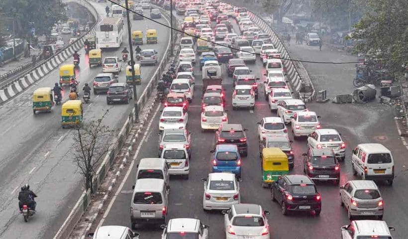 Delhi Bans Fuel for 15-Year-Old Vehicles
