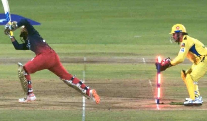 phil-salt-stumped-ms-dhoni-noor-ahmad-csk vs rcb match