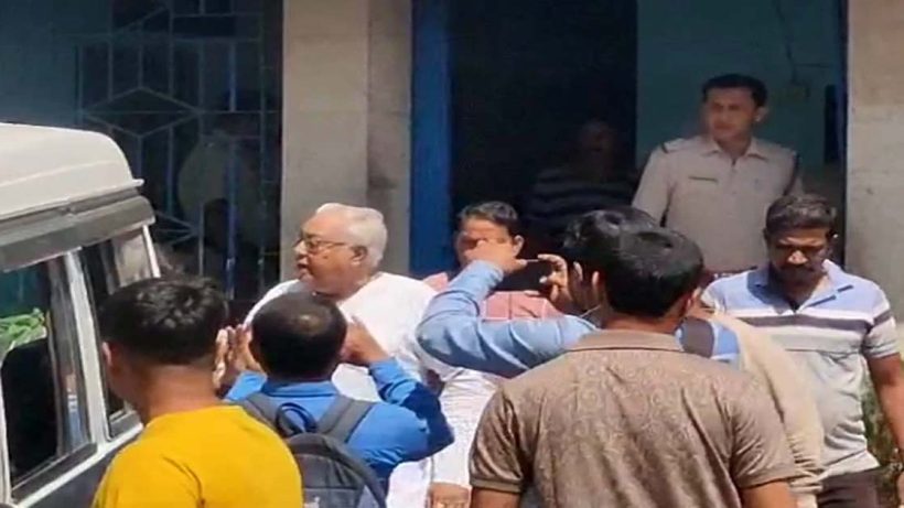 https://kolkata24.in/wp-content/uploads/2025/03/arrest.jpg