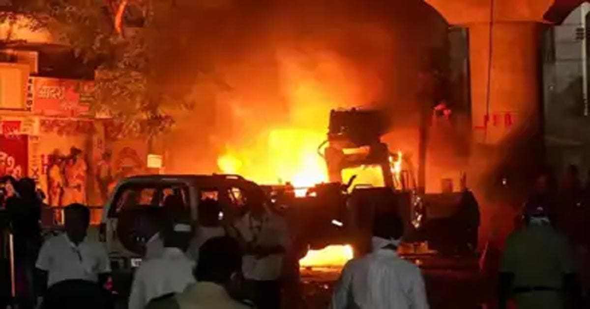 https://kolkata24.in/wp-content/uploads/2025/03/fire.jpg