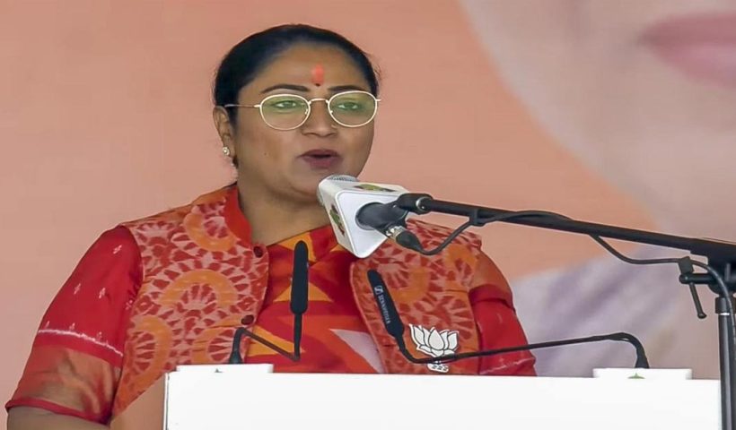 https://kolkata24.in/wp-content/uploads/2025/03/rekha.jpg