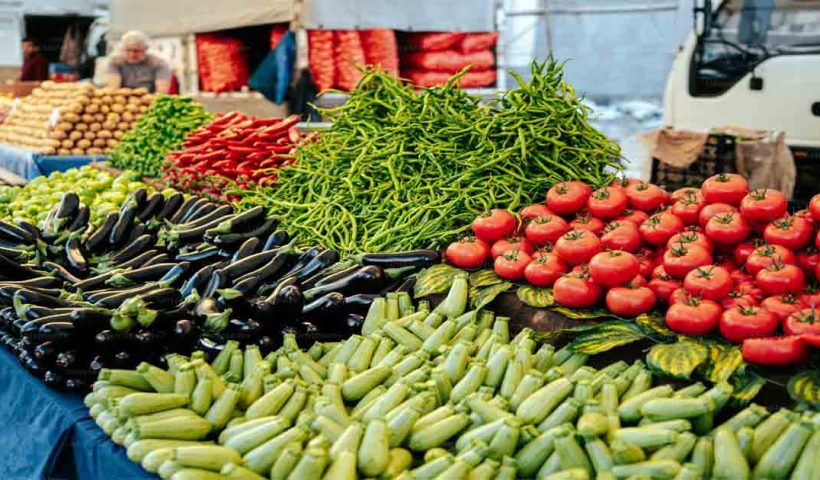 https://kolkata24.in/wp-content/uploads/2025/03/veg-2.jpg