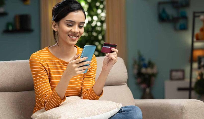 India’s Average Monthly Income girl